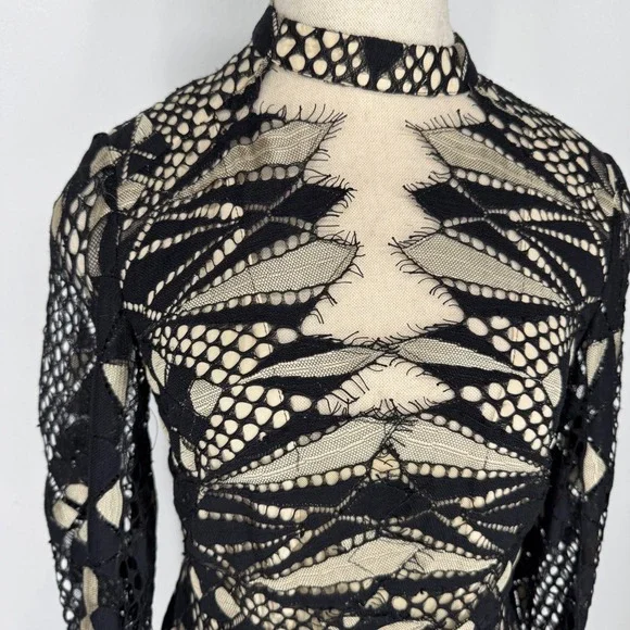 Free People Deco Lace Sheer Mini Dress Whimsigoth Bell Sleeve Edgy Boho 4 NEW - Picture 6 of 9